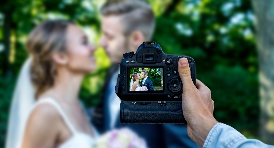 Contratar al fotógrafo para bodas