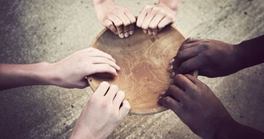 Conmemoración de un día solidario para combatir la pobreza en el mundo.