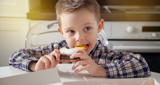 Una alimentación sana garantiza la salud de los niños