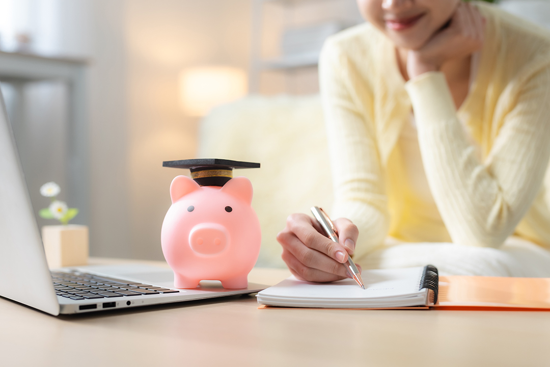 Los españoles mejoran y obtienen un aprobado justo en educación financiera